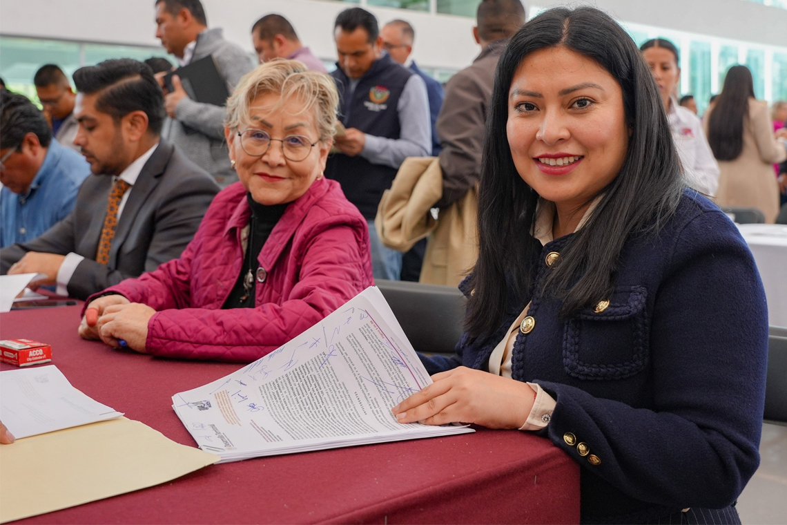 Boletín 153.- Abigail Sánchez firma convenio con SEDATU para obras deportivas
